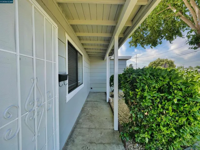 1156 Santa Barbara Dr, Santa Rosa, California 95404