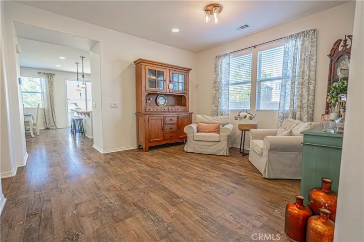 Living Room/Dining Room