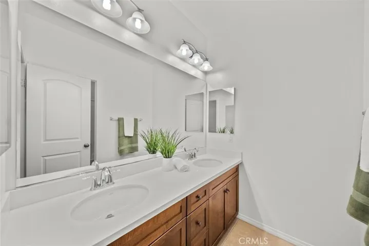 20726 Celadon Court, Saugus, California 91350