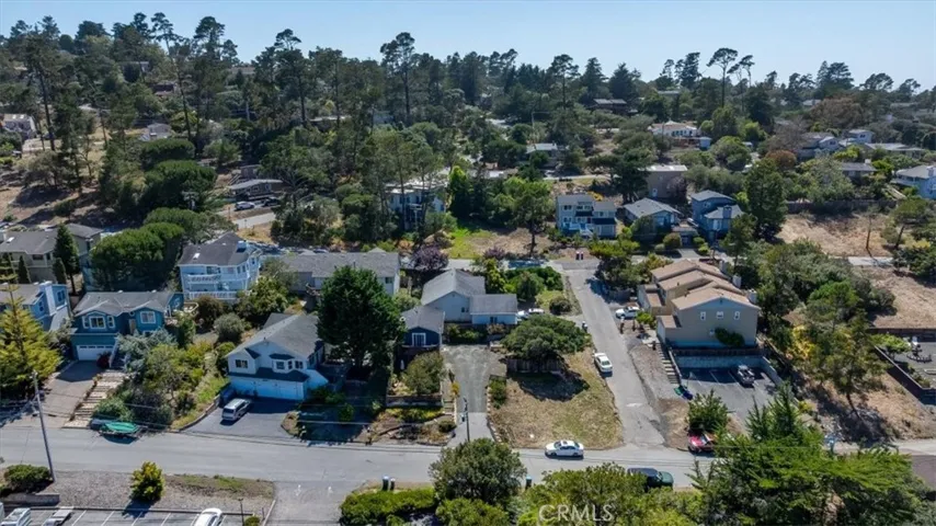 Aerial view showing neighboarhood.