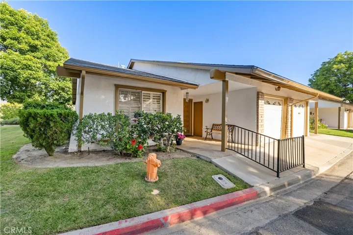 26814 Oak Garden Court, Newhall, California 91321