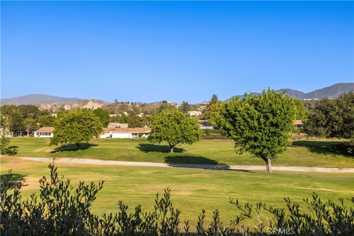 26814 Oak Garden Court, Newhall, California 91321