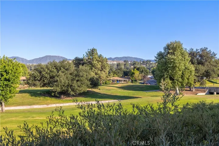 26814 Oak Garden Court, Newhall, California 91321