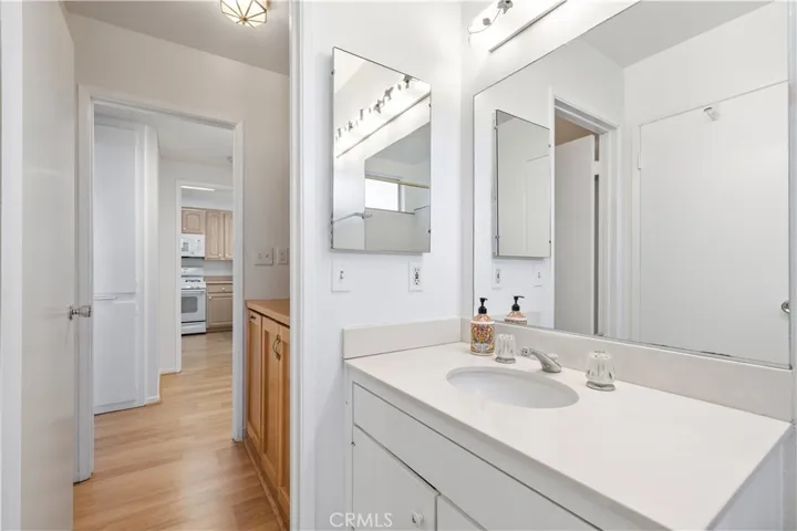 26814 Oak Garden Court, Newhall, California 91321