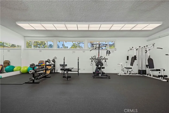 26814 Oak Garden Court, Newhall, California 91321