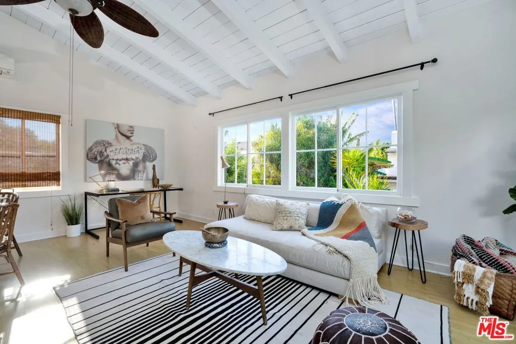 Guest House Living Area