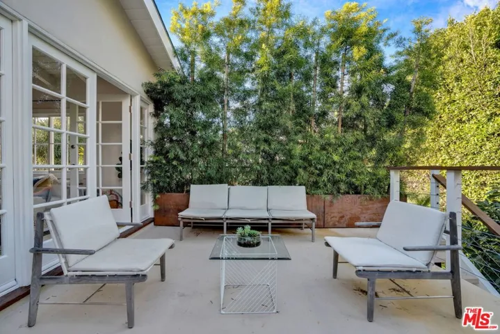 Guest House Patio