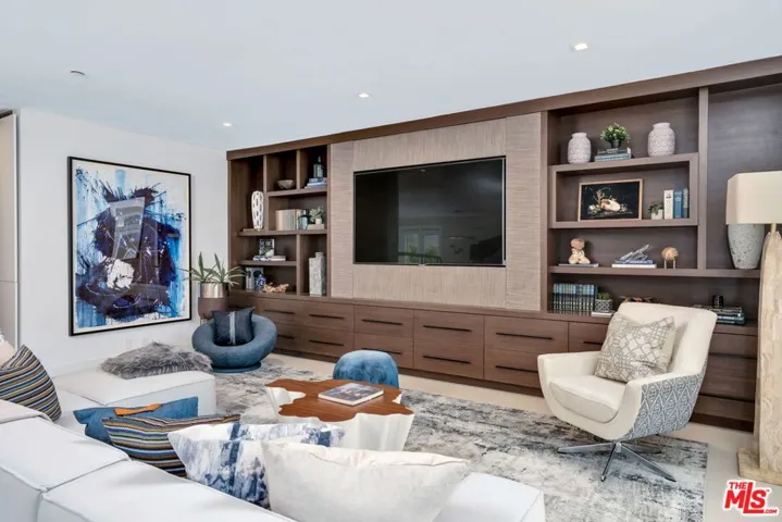 Main House Family Room
