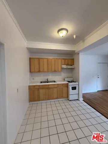 1816 N Gramercy Place 104, Los Angeles, California 90028