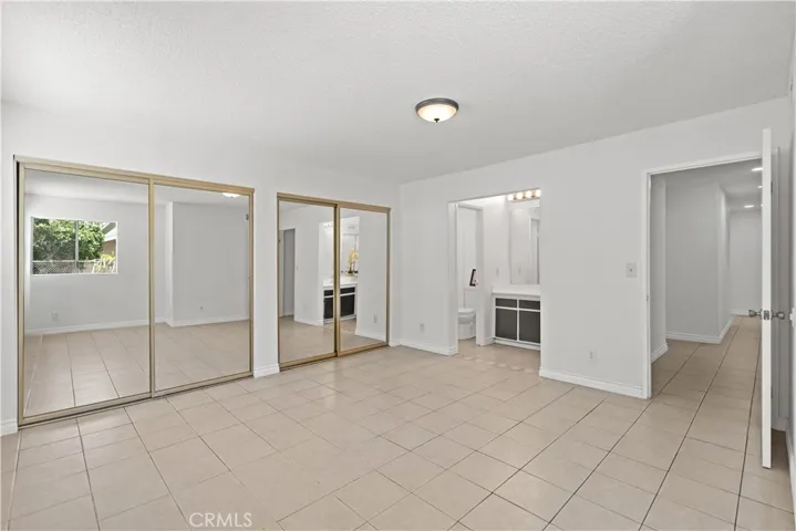 Primary room