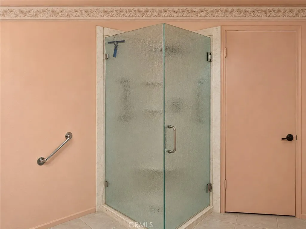 2nd Bathroom shower