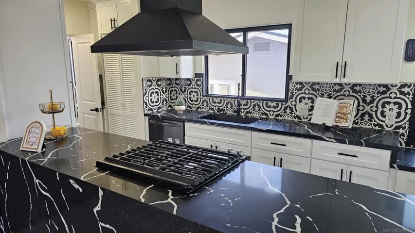 244 26th St, San Diego, California 92102