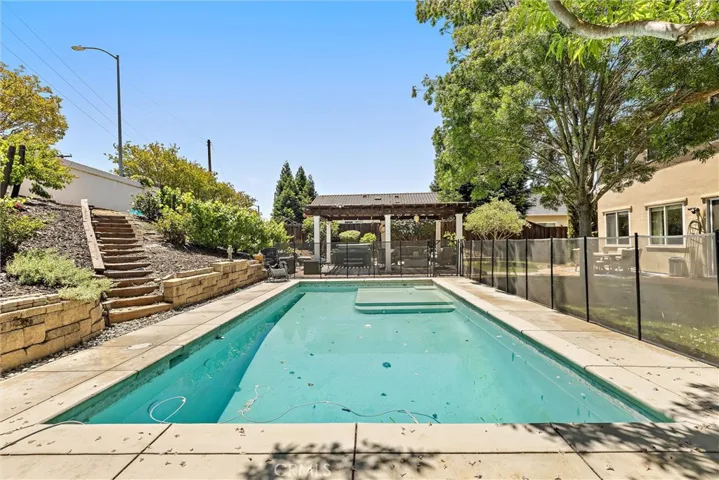 The sparkling pool is 2 years old, it's ready for your next pool party this summer!