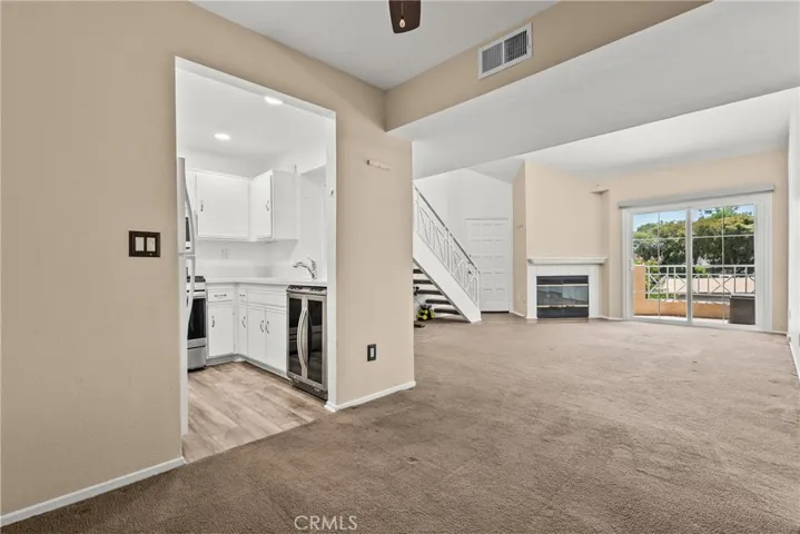 Open floorplan and vaulted ceilings