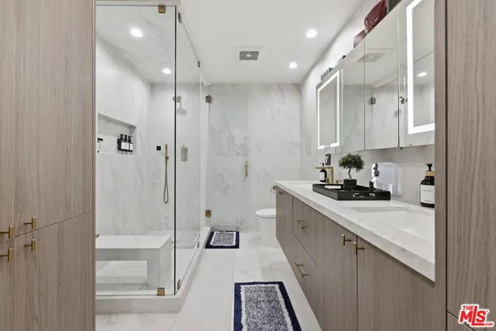2300 Benedict Canyon Drive, Beverly Hills, California 90210