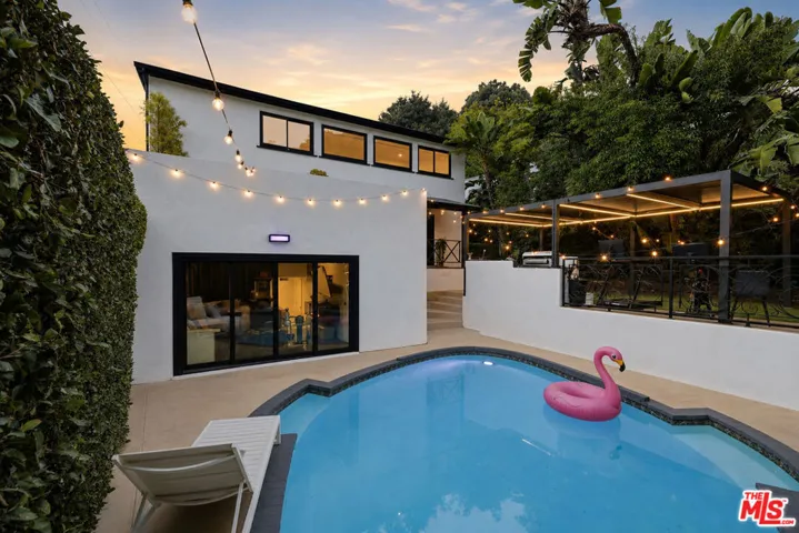 2300 Benedict Canyon Drive, Beverly Hills, California 90210
