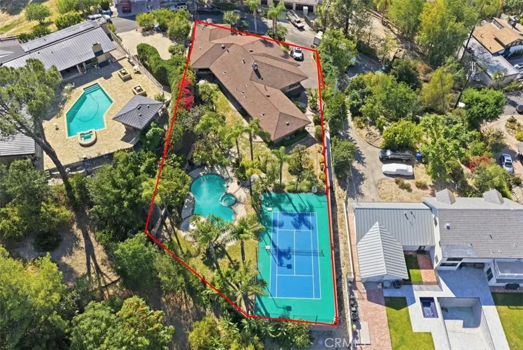 paddle tennis court, lines are photo shopped