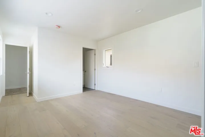 2896 W 14th Street, Los Angeles, California 90006