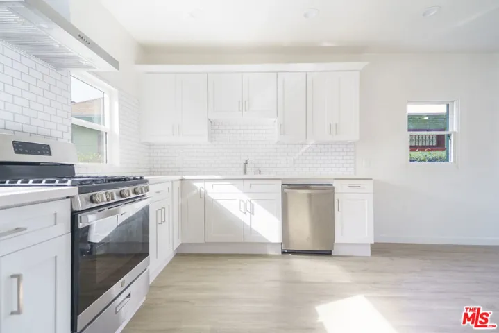 2896 W 14th Street, Los Angeles, California 90006