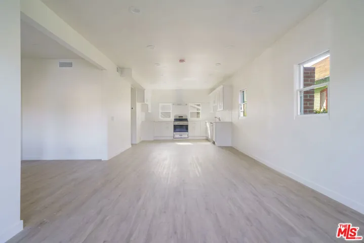 2896 W 14th Street, Los Angeles, California 90006