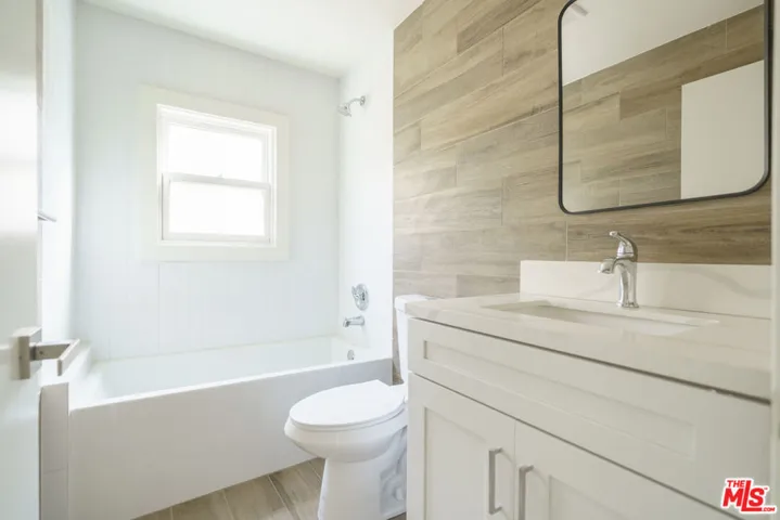 2896 W 14th Street, Los Angeles, California 90006