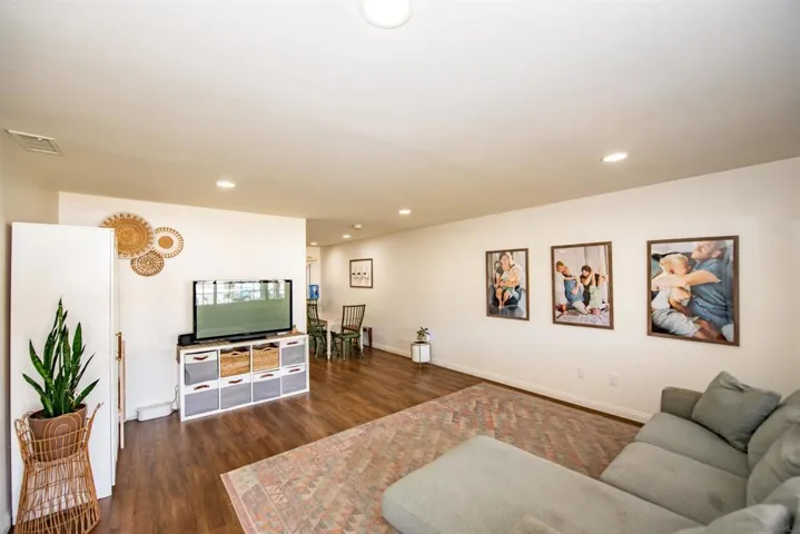 15235 Hesta, Poway, California 92064