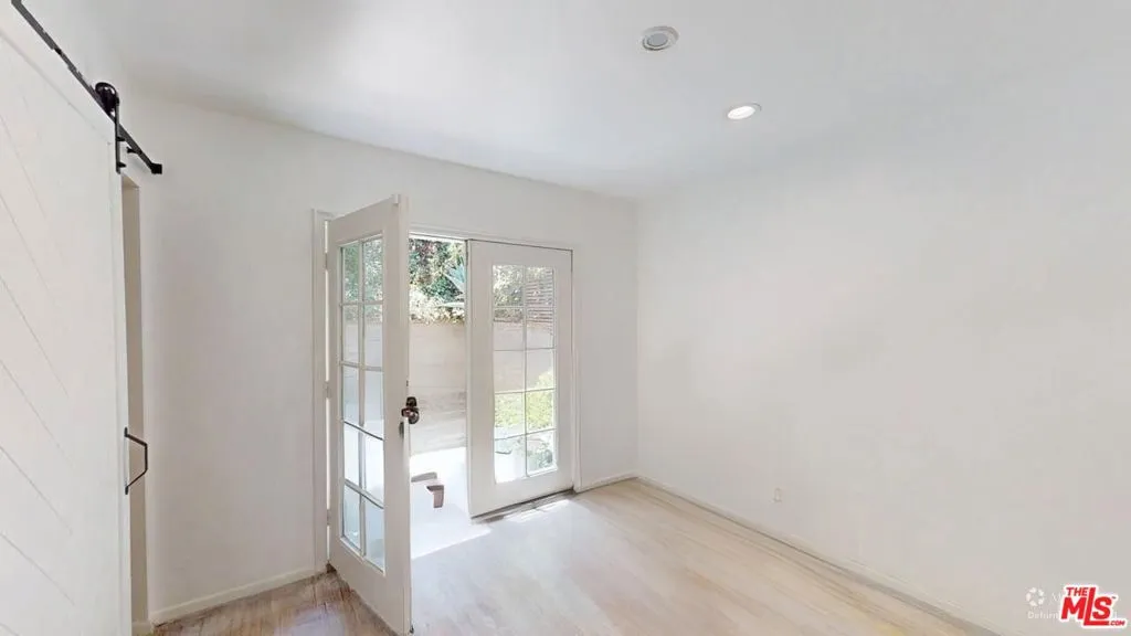 Bedroom 1a