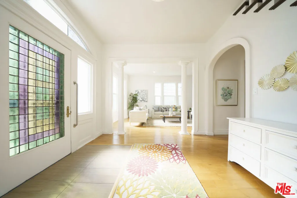 Foyer 2-2
