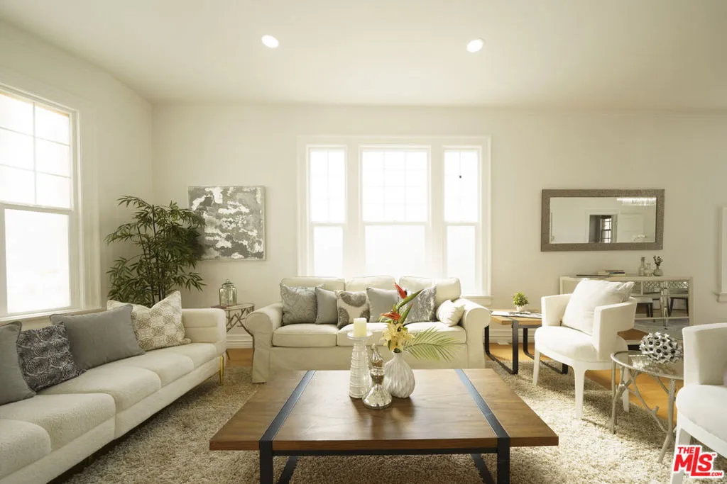 Living Room 2-3