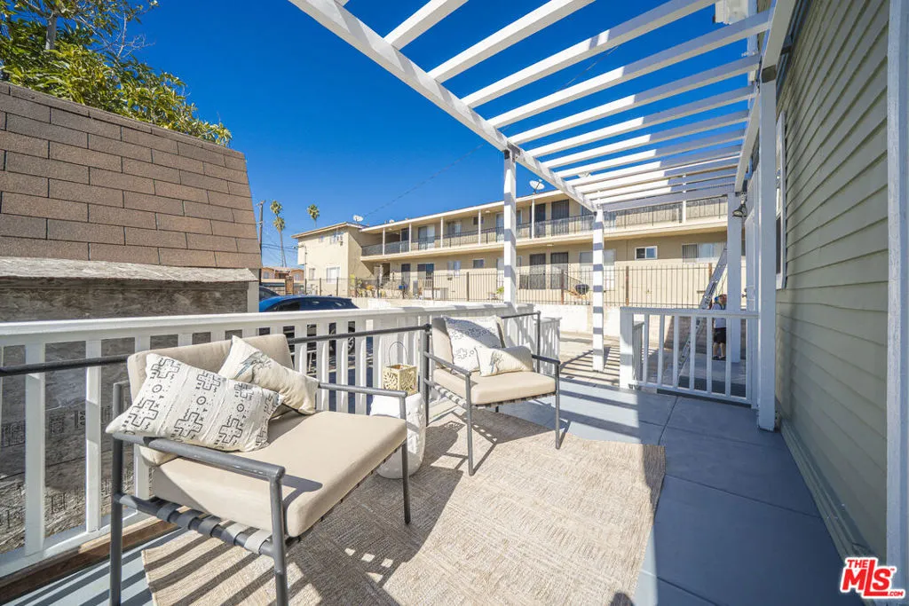 Patio 1-2