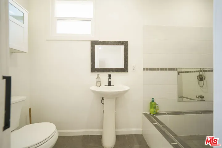 1st FL Bath 1-2