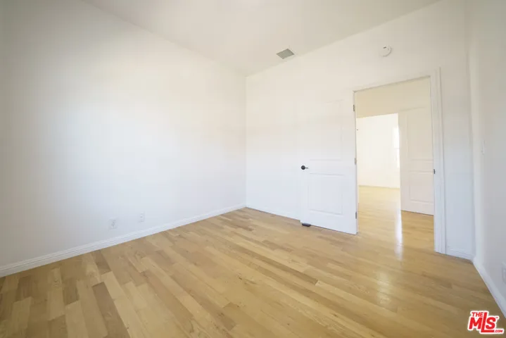 4th Bedroom 2-2