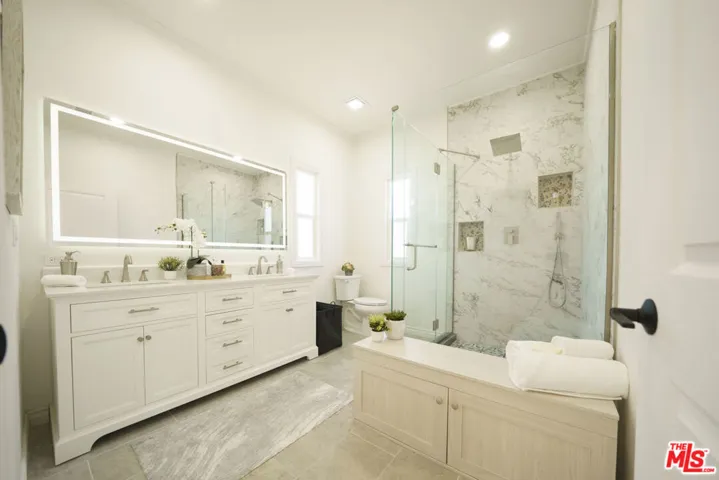 2nd Fl Bath 1-2