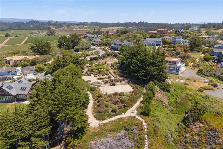 390 Heather Point Lane, Watsonville, California 95076