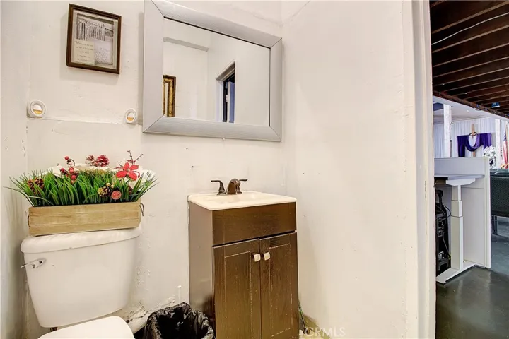 1717 W Santa Ana Blvd, Santa Ana, California 92703