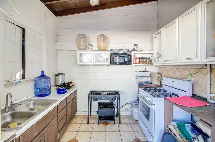1717 W Santa Ana Blvd, Santa Ana, California 92703