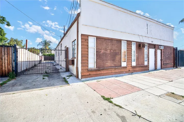 1717 W Santa Ana Blvd, Santa Ana, California 92703