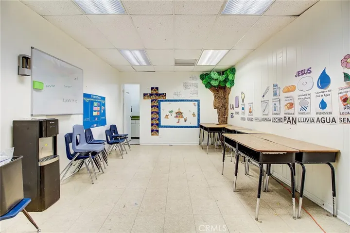 1717 W Santa Ana Blvd, Santa Ana, California 92703