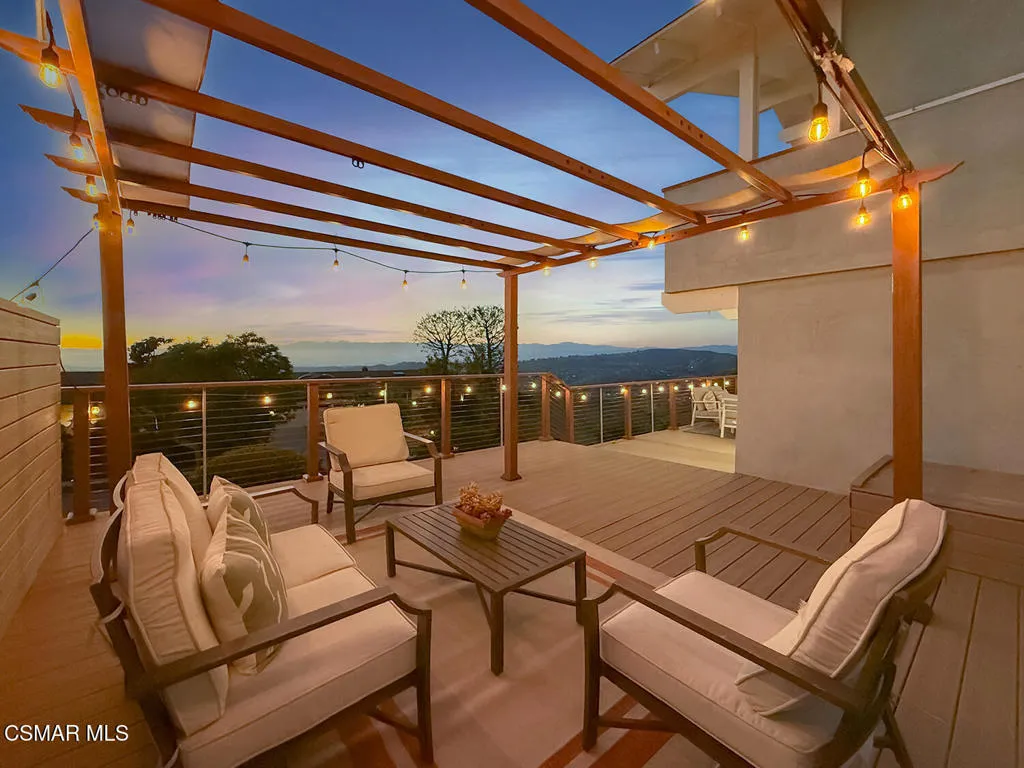 aaDusk Exteriors-10