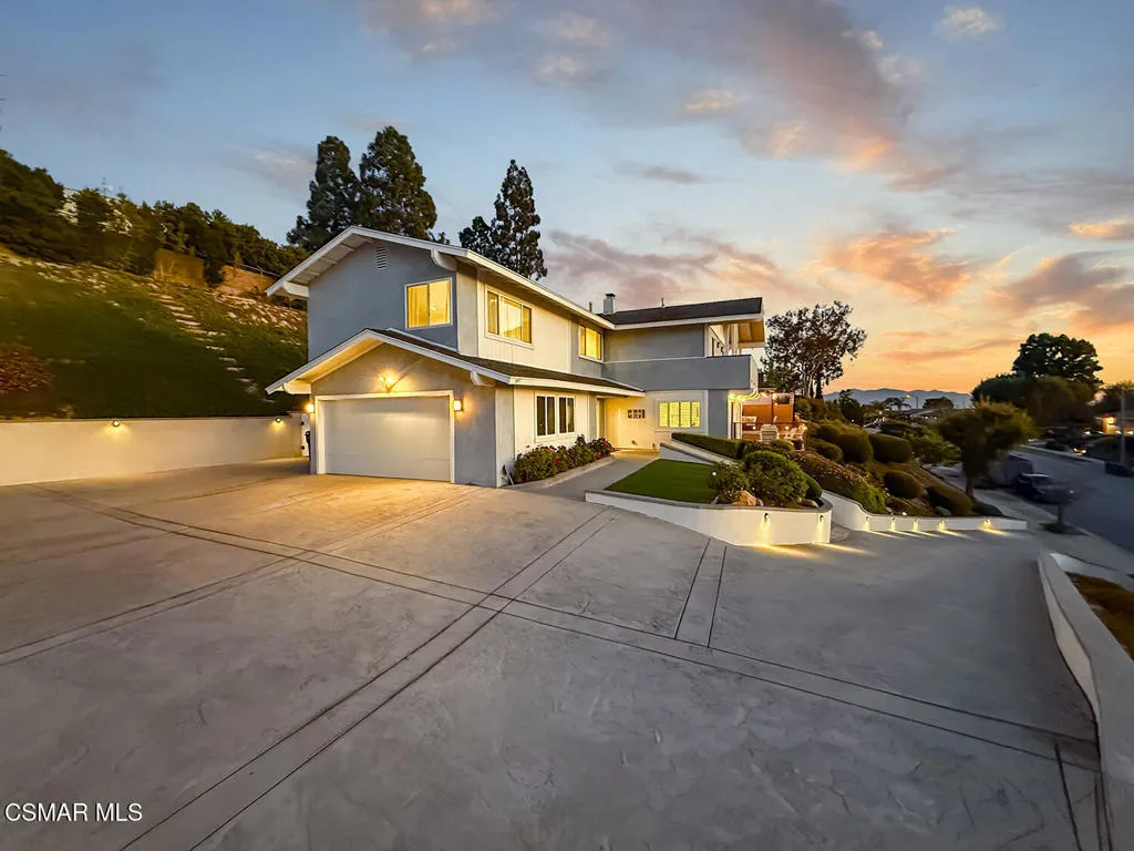 aaDusk Exteriors-4