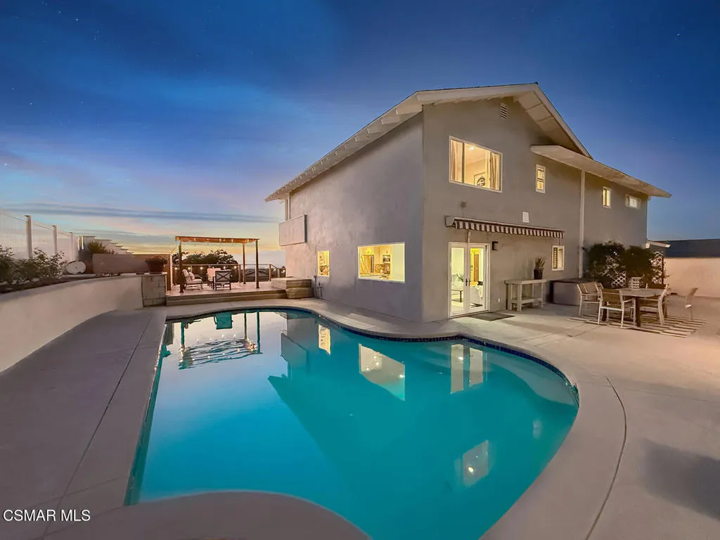 aaDusk Exteriors-12