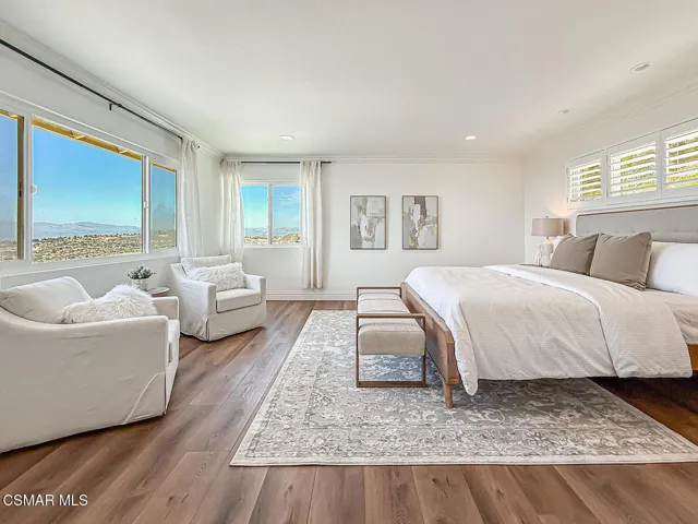 jPrimary Bedroom Suite1