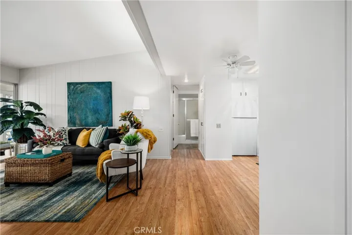 1562 Golden Rain Road Ne 44g, Seal Beach, California 90740