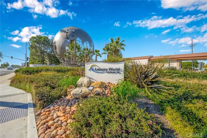 1562 Golden Rain Road Ne 44g, Seal Beach, California 90740