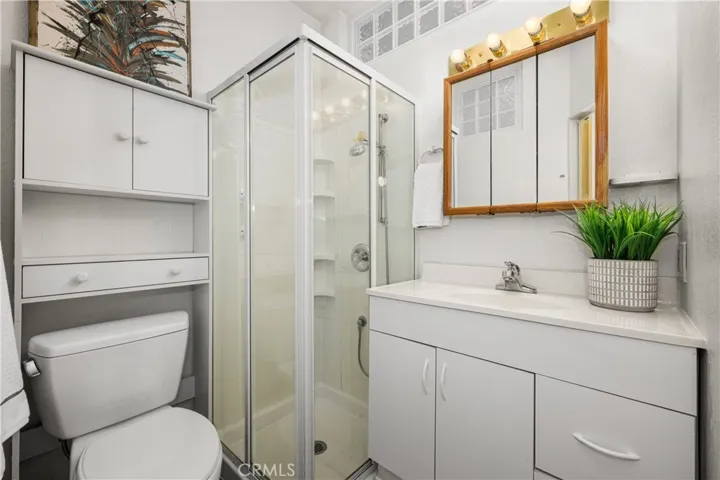 1562 Golden Rain Road Ne 44g, Seal Beach, California 90740