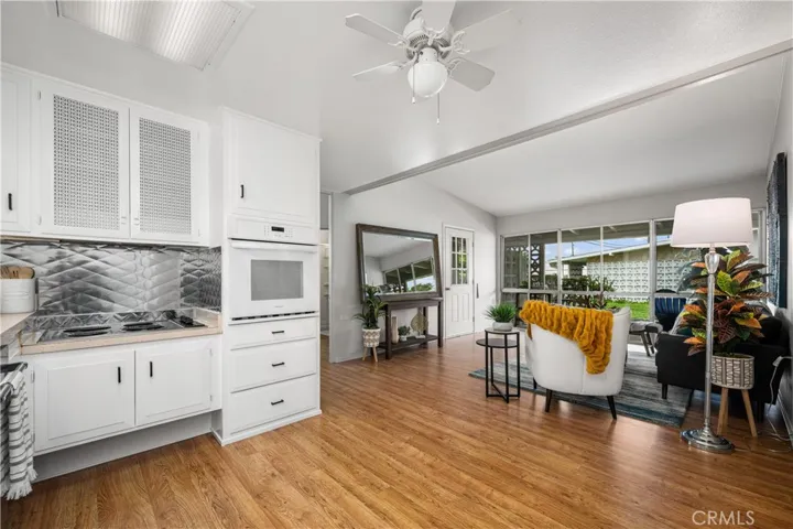 1562 Golden Rain Road Ne 44g, Seal Beach, California 90740