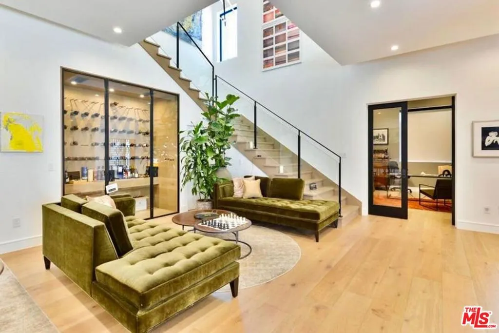 13020 Greenleaf Street, Studio City, California 91604 — photo 4