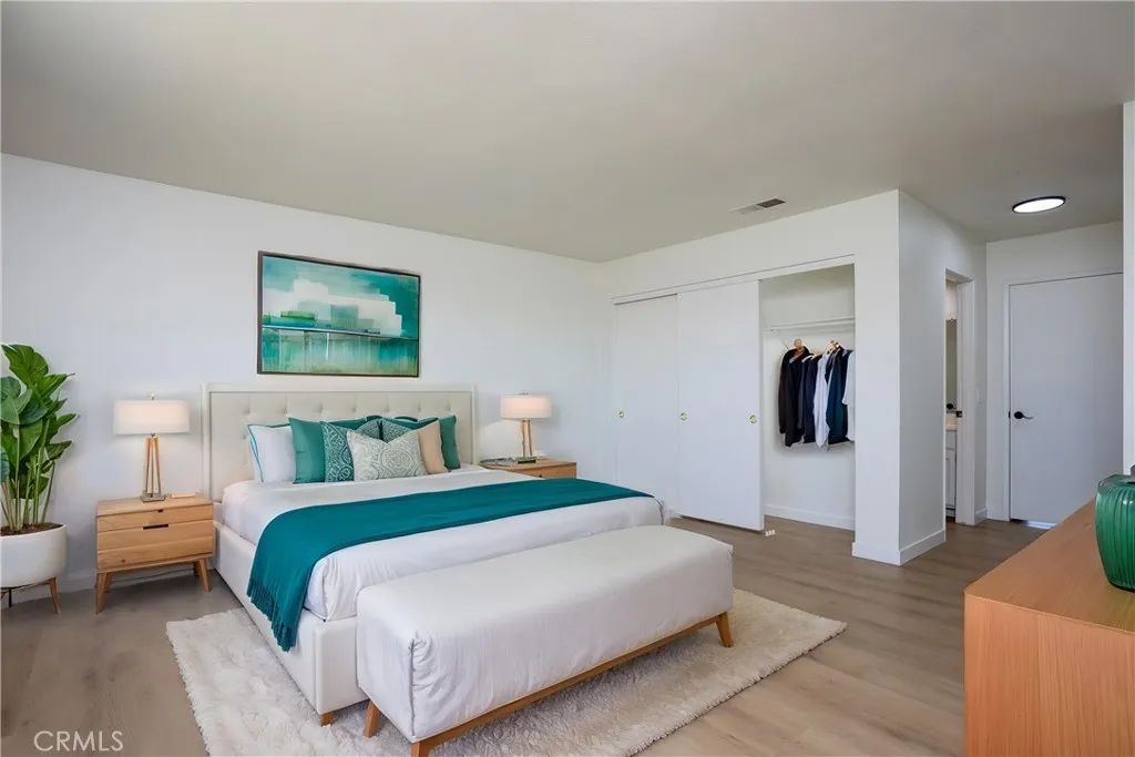 Virtual staging bedroom
