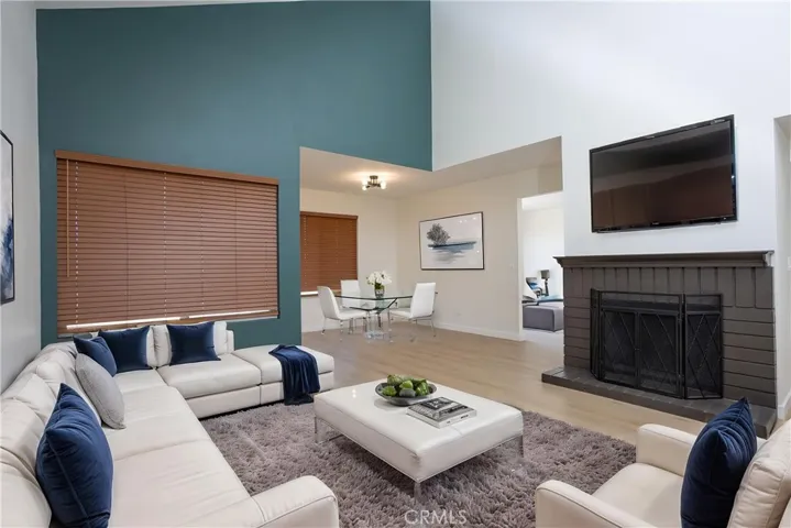 Virtual staging living room