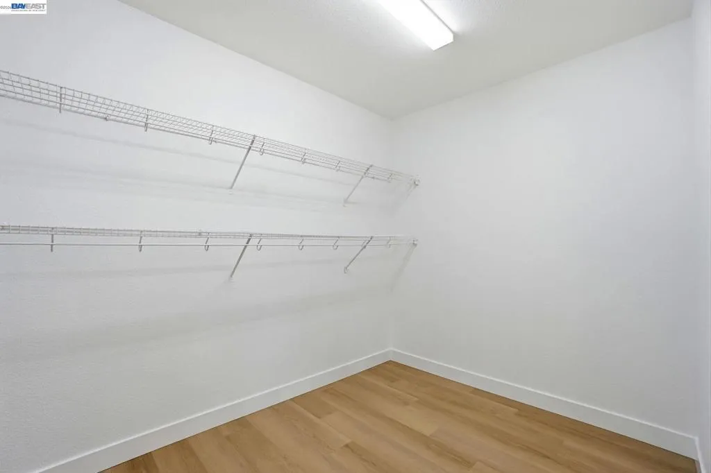 walking closet